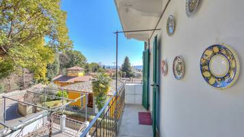 Standard Studio, Lake View (Nido Belvedere AC and Lake View) | Balcony