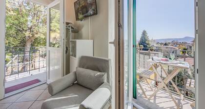 Nido Belvedere AC and Lake View