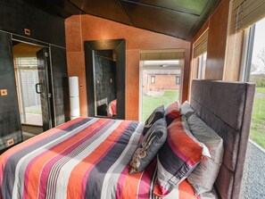 Interior - The Tractor Shed (Worcester)