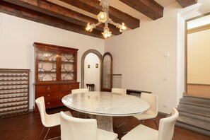 Dining - Fantastic apartment for 6 people in Vie dei Bardi (Firenze)