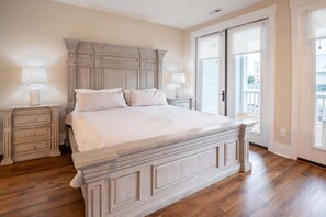 4 soverom, skrivebord, strykejern/-brett og wi-fi (inkludert)