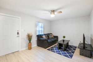 Apartment | 2 bedrooms, WiFi