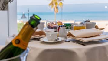 Desayuno buffet incluido todos los días