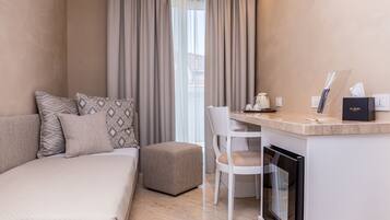 Premium bedding, minibar, in-room safe, desk