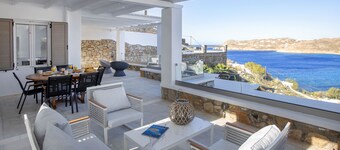 Mykonian house in Elia beach by GHH