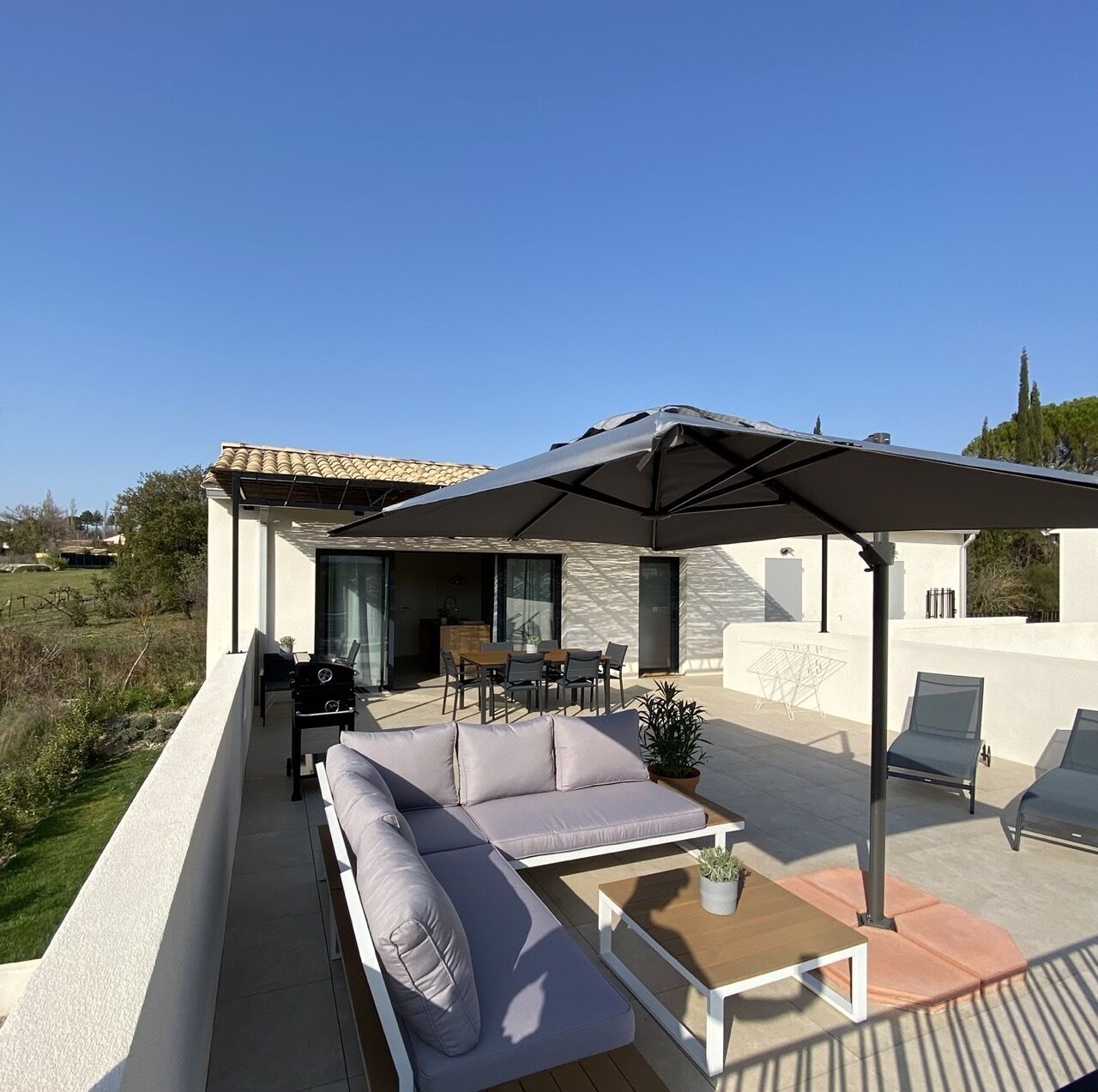 Relax on our king-size terrace at the foot of Mont Ventoux