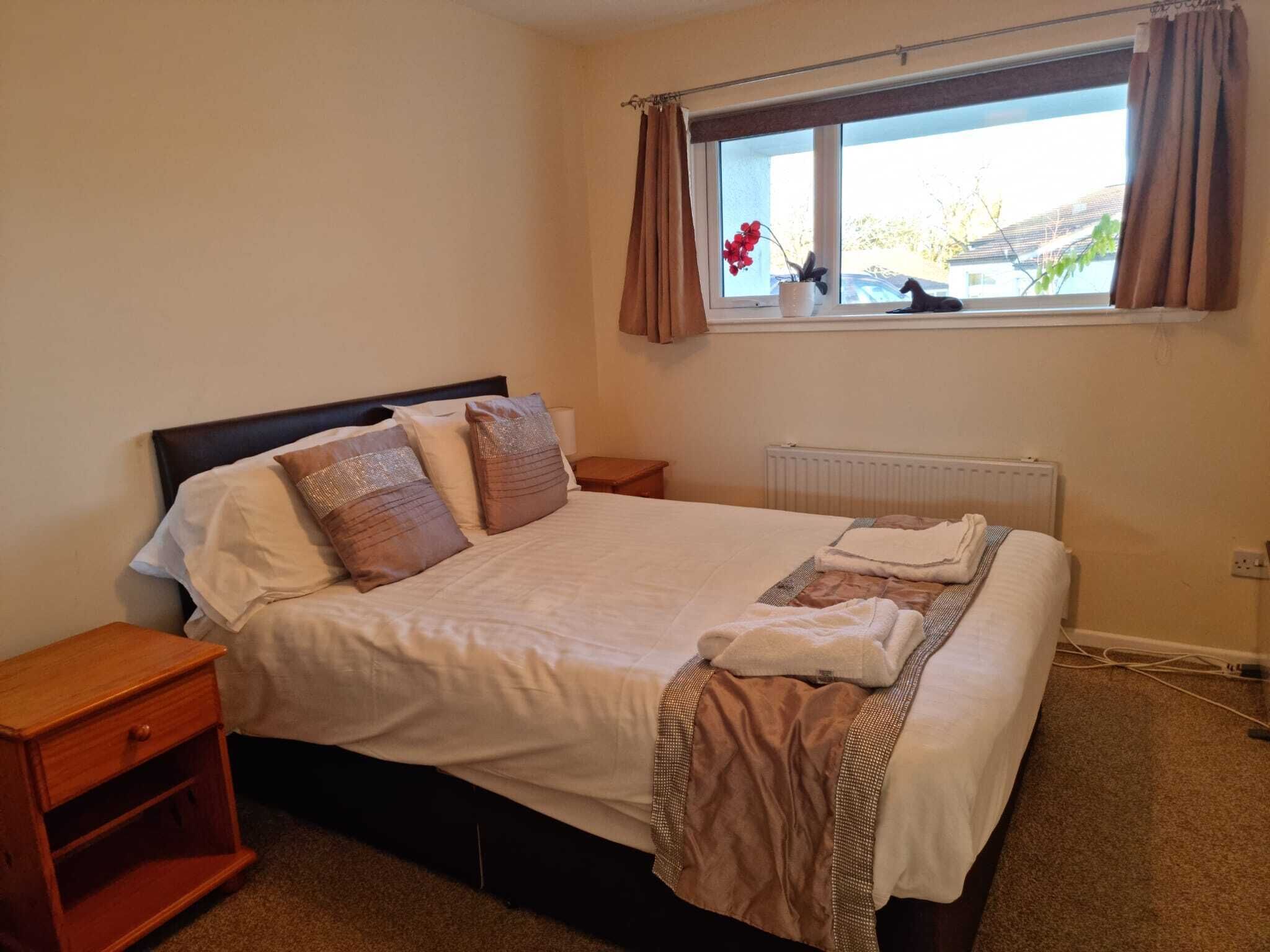 4 chambres, lit parapluie, Wi-Fi gratuit, draps fournis