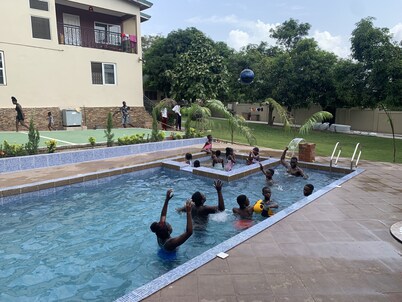 Senchi vacation home. 5 mins from Volta lake and major resorts.