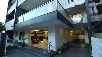 Bagian depan properti