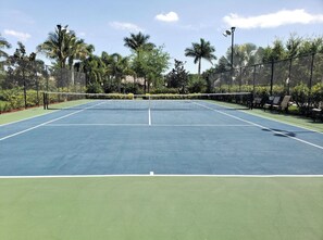 Sport court - Luxurious Class A RV Resort Lot in South Florida w/Tiki Hut, Kitchen & Bungalow. (Margate)