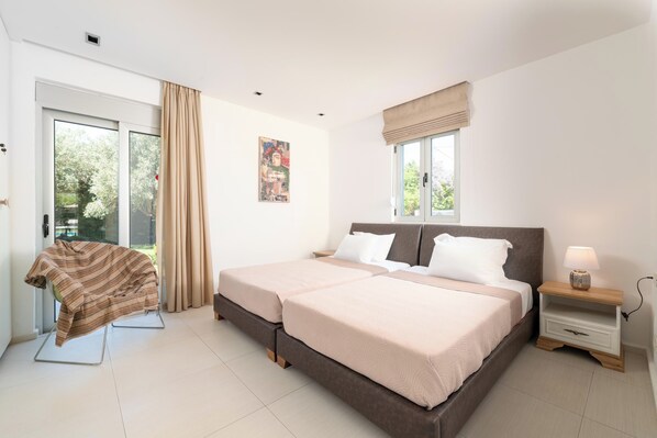 3 bedrooms, iron/ironing board, travel crib, WiFi