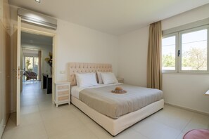 3 soverom, strykejern/-brett, reiseseng for barn og wi-fi