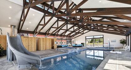 The Barn and Farmhouse w/POOL by Bear Lake Luxury Rentals