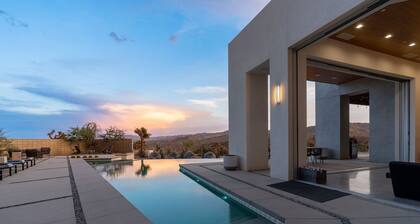 The Overlook by Fieldtrip | 7 Bd Modern Luxury with Infinity Pool & Views