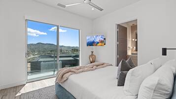 7 bedrooms, iron/ironing board, free WiFi, bed sheets