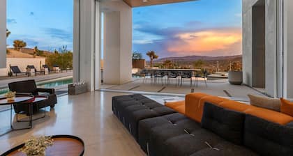 The Overlook by Fieldtrip | 7 Bd Modern Luxury with Infinity Pool & Views