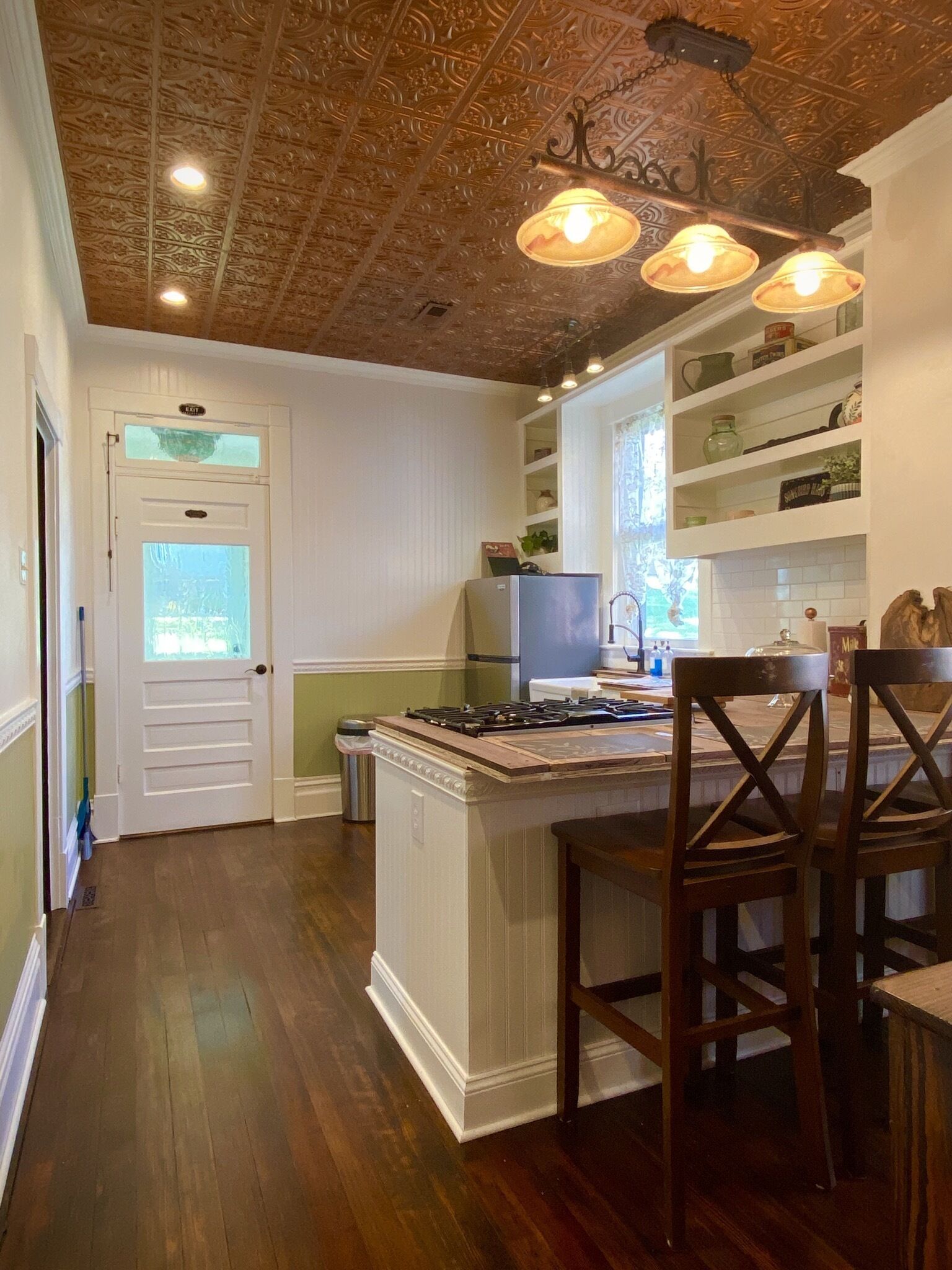 Charming 1913 3 Bedr / 2 Bath /  Dutch Brick Haus / Living & Dining / New HVAC