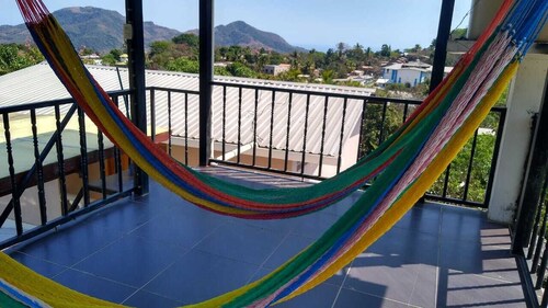 Cozy retreat on Jucuaran's Mountains (pet friendly)