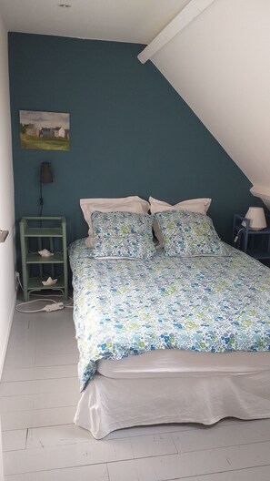 2 chambres, fer et planche à repasser, lit parapluie, Wi-Fi gratuit