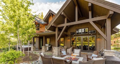 5 Star Suncadia Golfside Luxury | Hot Tub/GameRoom | 1PM Check In/Out