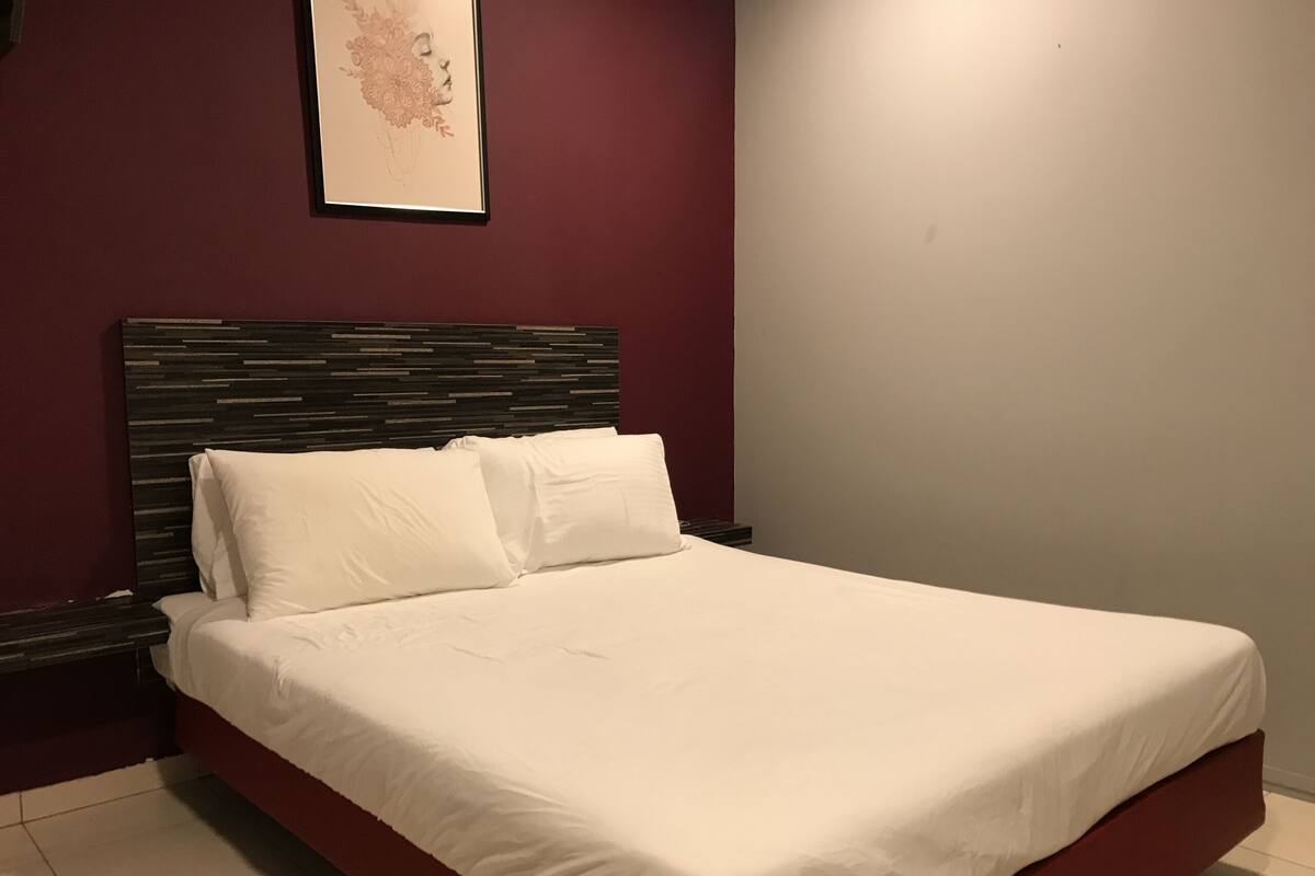 Habitación doble estándar, 1 cama Queen size | Wifi gratis y ropa de cama