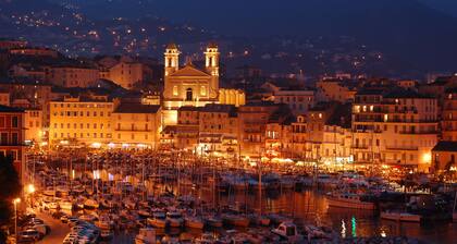  Chic apartment near the sea 