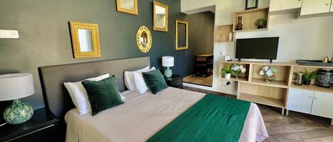 1 bedroom, iron/ironing board, free WiFi, bed sheets
