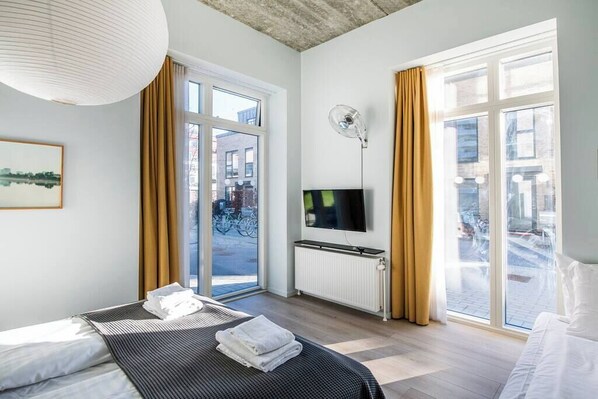 2 soverom, strykejern/-brett, reiseseng for barn og wi-fi