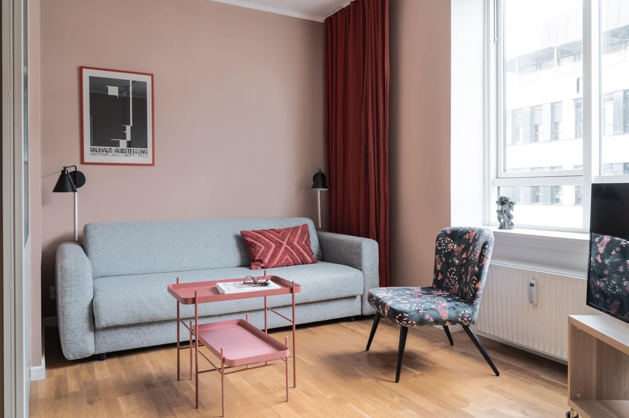 TV, Netflix, streaming services, offices