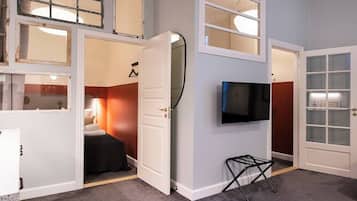 2 bedrooms, iron/ironing board, travel crib, WiFi