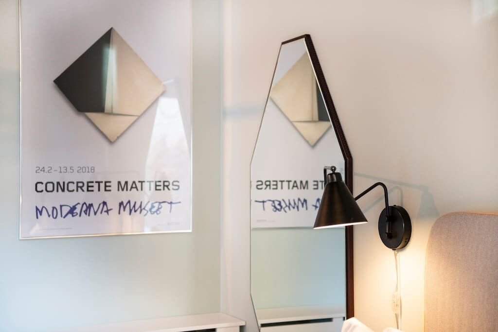 By The Beach Apartments D - Into This Place