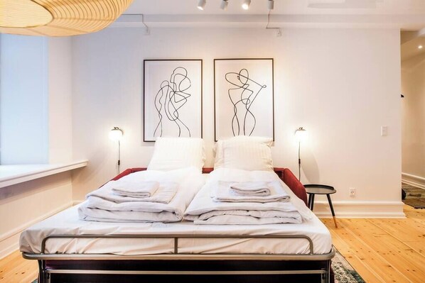 1 bedroom, iron/ironing board, WiFi, bed sheets