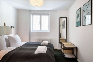 2 chambres, fer et planche à repasser, Wi-Fi, draps fournis