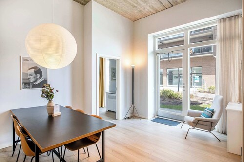 The beach F by Daniel & Jacob's