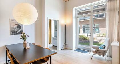 The beach F by Daniel & Jacob's