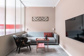 تلفزيون، مكتب