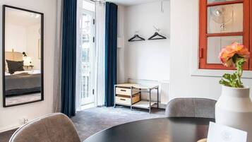 1 Schlafzimmer, BĂŒgeleisen/BĂŒgelbrett, Reisekinderbett, WLAN