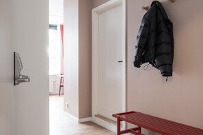 Interior - The Lakes 1BR by Daniel & Jacob's (København)