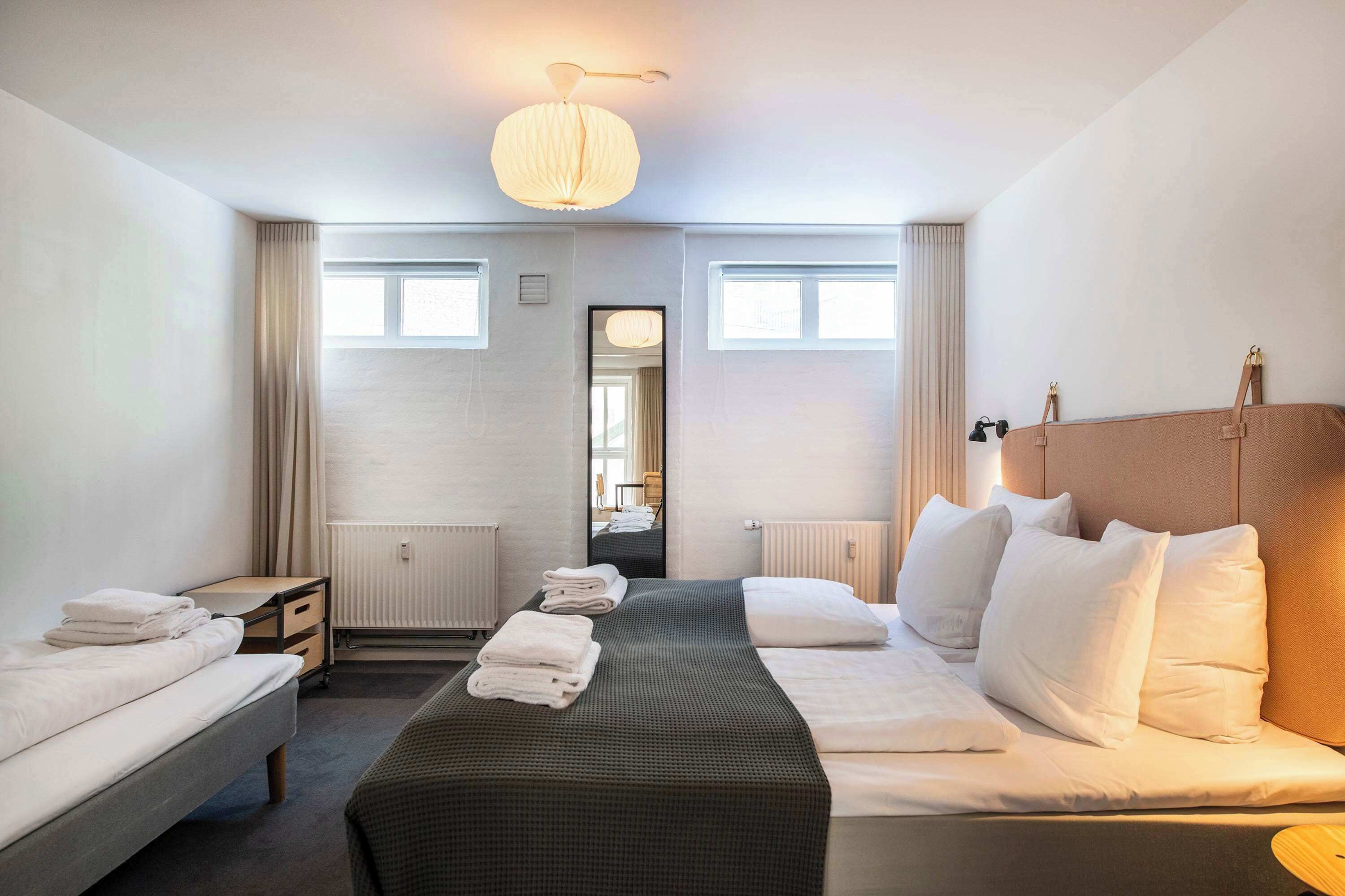 2 soverom, strykejern/-brett, reiseseng for barn og wi-fi