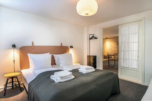 2 chambres, fer et planche à repasser, lit parapluie, Wi-Fi