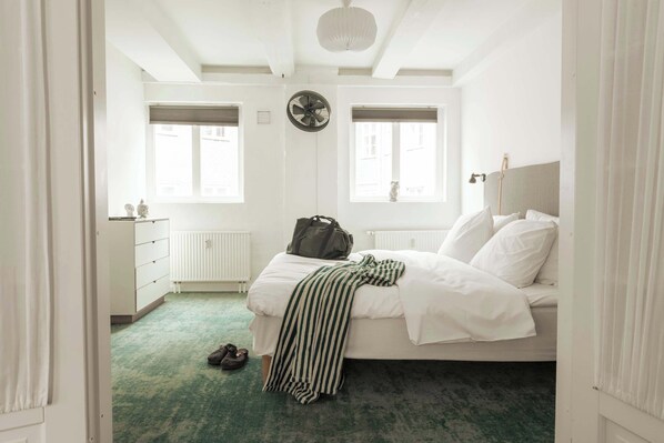 2 bedrooms, iron/ironing board, travel crib, WiFi