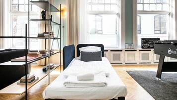 3 slaapkamers, een strijkplank/strijkijzer, wifi, beddengoed