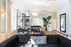 TV, offices - The Mile 1 by Daniel & Jacob's (København)