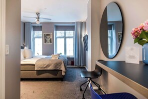 1 bedroom, iron/ironing board, travel crib, WiFi