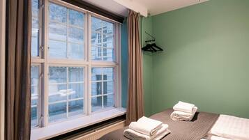 3 bedrooms, iron/ironing board, travel crib, WiFi