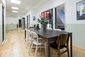 تناول الطعام