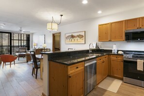 Condo, 2 Bedrooms | Private kitchen | Fridge, oven, coffee/tea maker, toaster - 320 Chapel Square 2 Bedroom Condo by RedAwning (Avon)