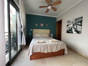 1 dormitorio, escritorio, wifi gratis y ropa de cama