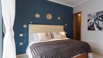 1 habitación, escritorio, wifi gratis y ropa de cama