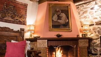 Traditional Chalet | Living area | Flat-screen TV, DVD player